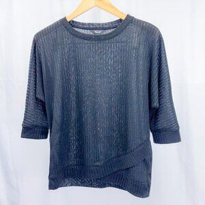 Cozy Cute Top Simply Vera by Vera Wang Brand Black Semi Casual Minimalist Shirt